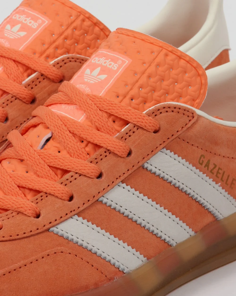 Adidas Gazelle Indoor Trainers in light orange - Image 4