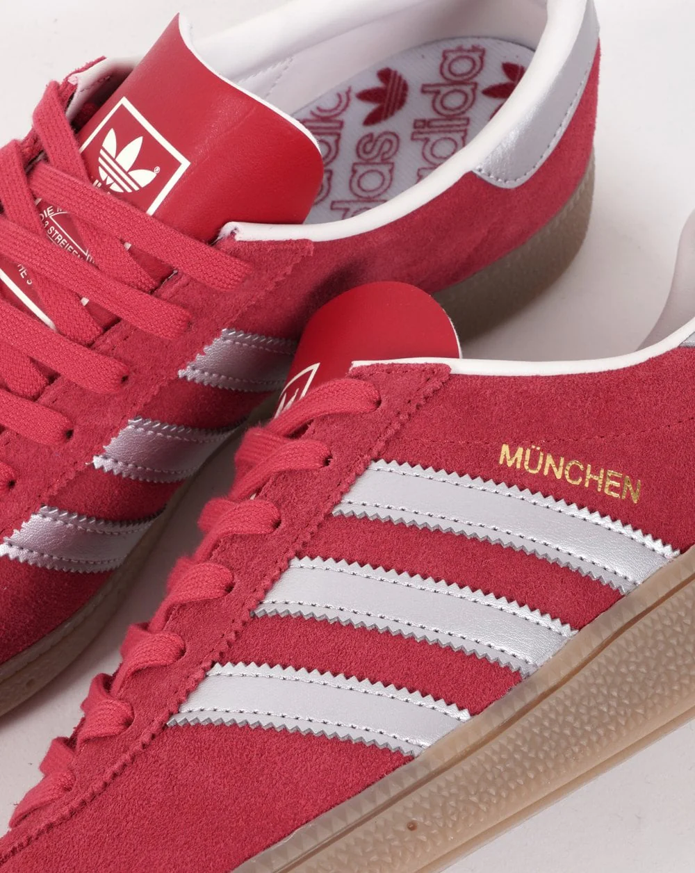 Adidas Munchen Trainers Scarlet/Silver/Gum - Image 2
