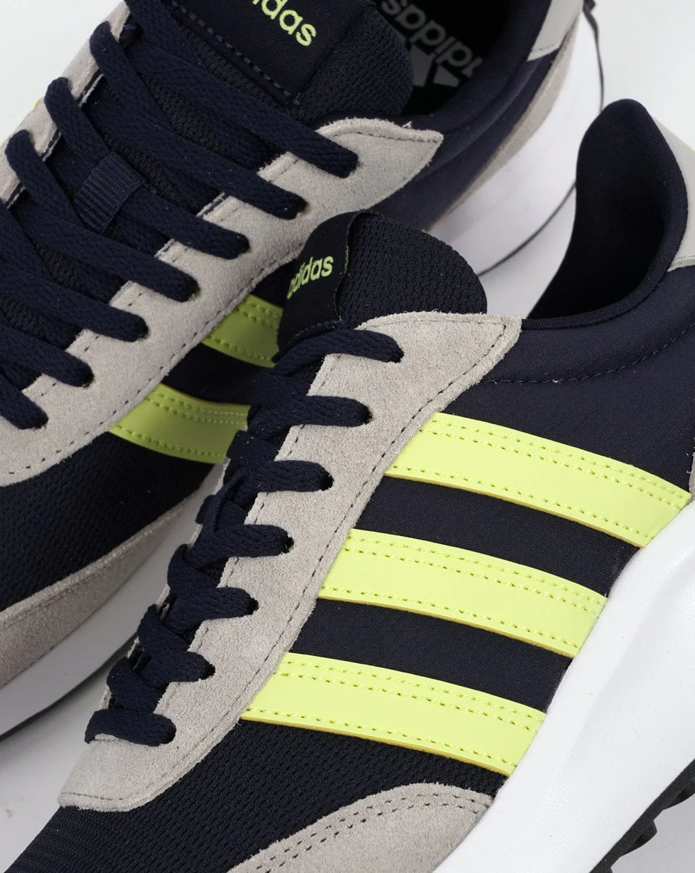 Adidas Run 70s Trainers Navy Blue/Lemon - Image 2