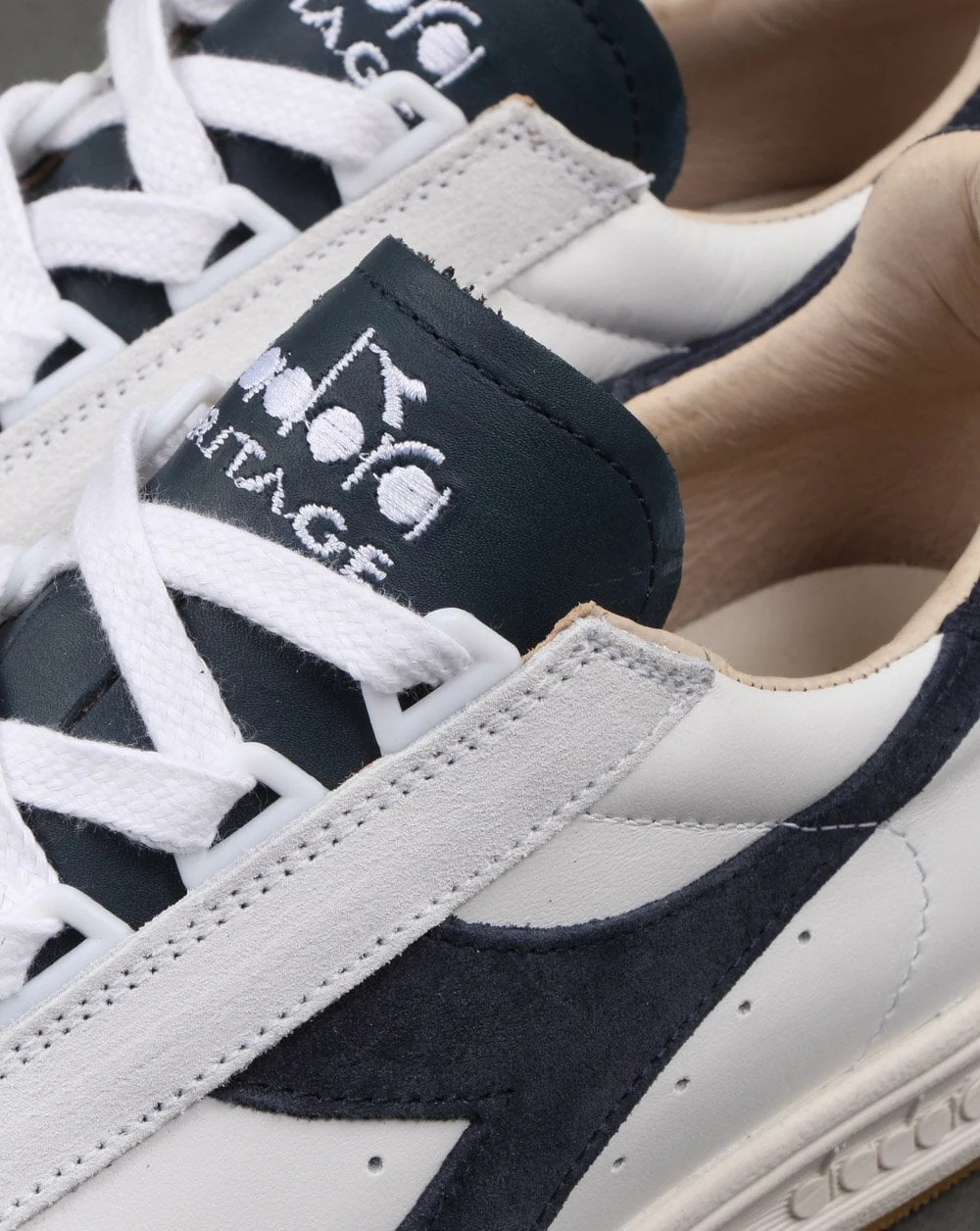 Diadora B. Elite Heritage Trainers White/navy - Image 4
