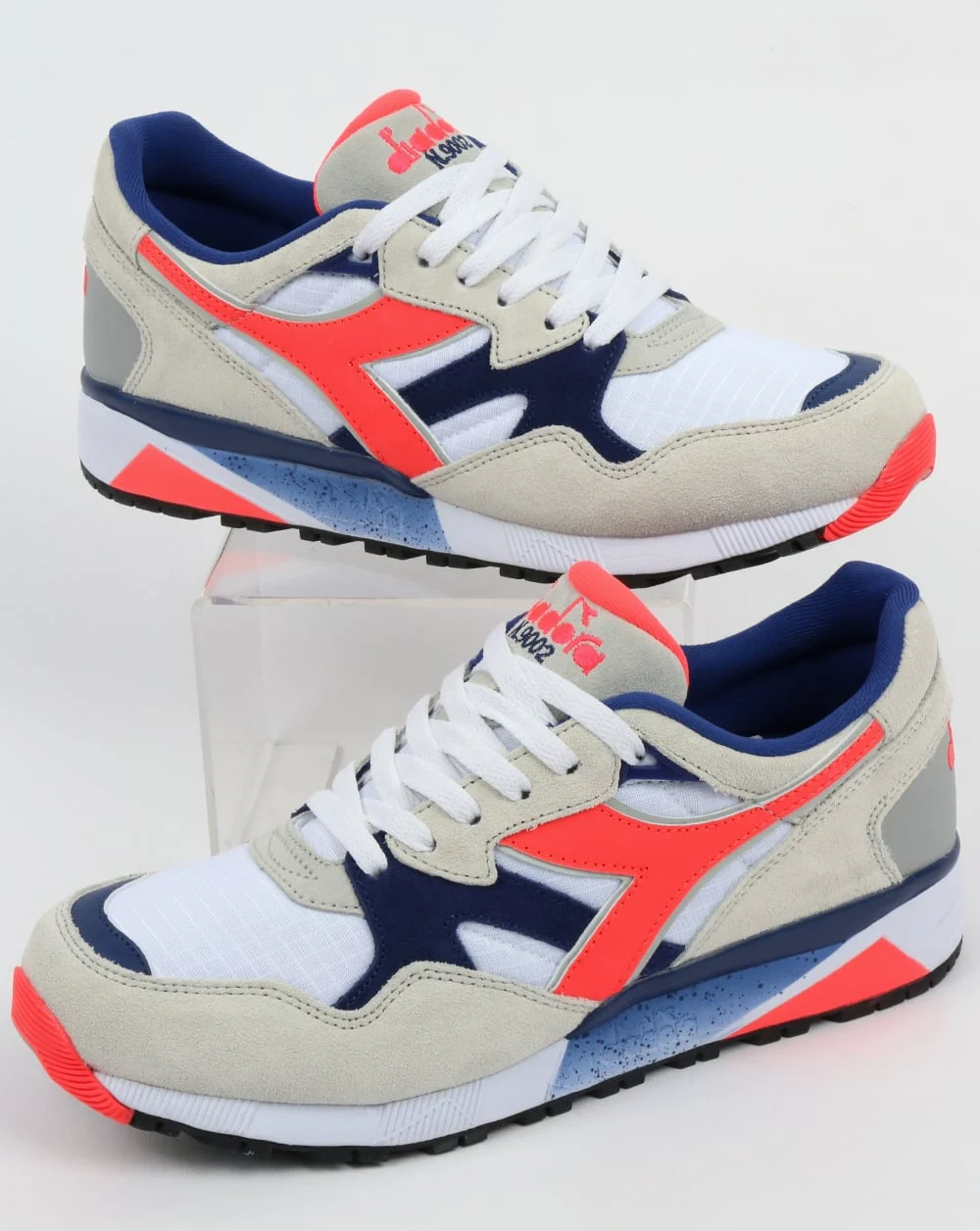 Diadora N9002 Trainers White