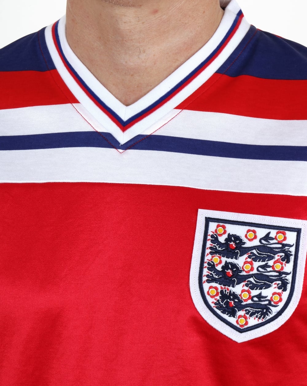 England 1982 Retro Football Away Shirt Red - Image 2