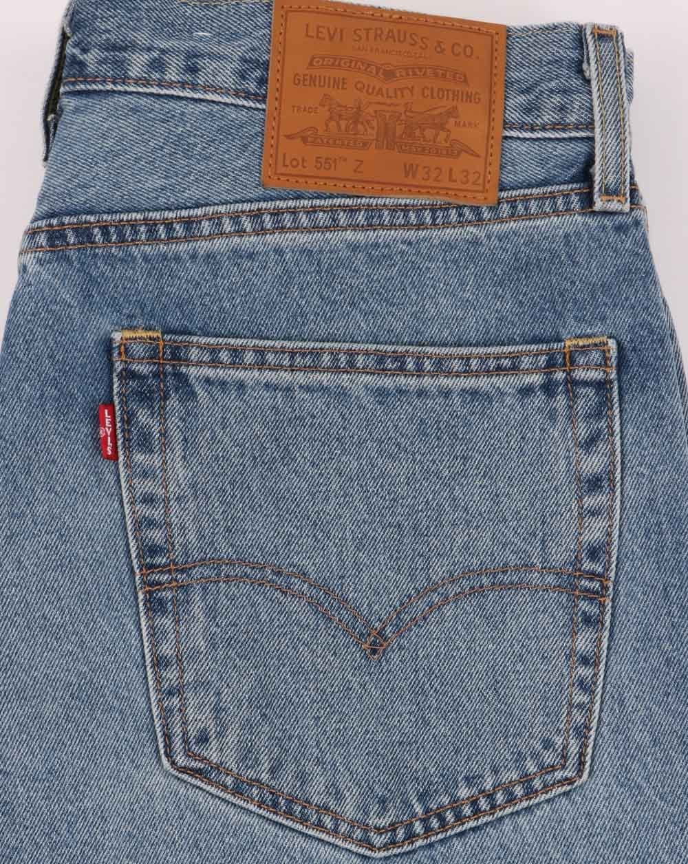 Levi's 551z Authentic Straight Jeans Boot Boogie in Medium Indigo - Image 3