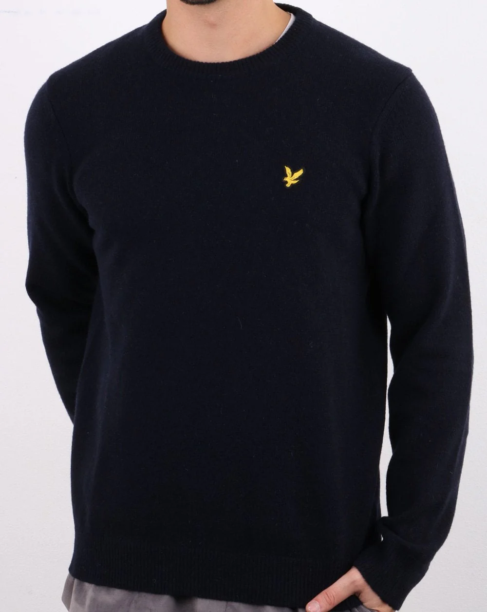 Lyle And Scott Crew Neck Lambswool Blend Jumper Navy - Image 2