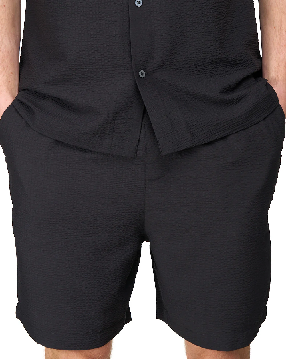 Lyle & Scott Crinkle Resort Shorts Black - Image 5