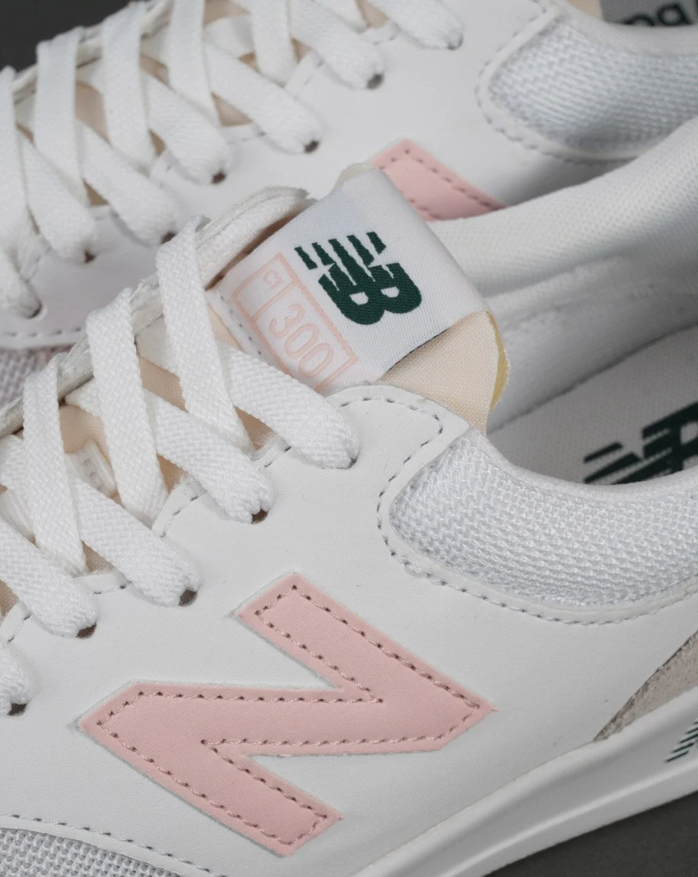 New Balance 300 Trainer White/Pink - Image 3