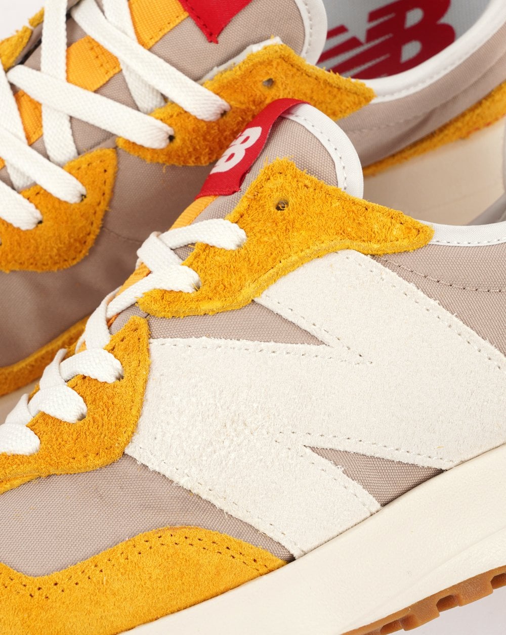 New Balance 327 Trainer Yellow/Grey - Image 3