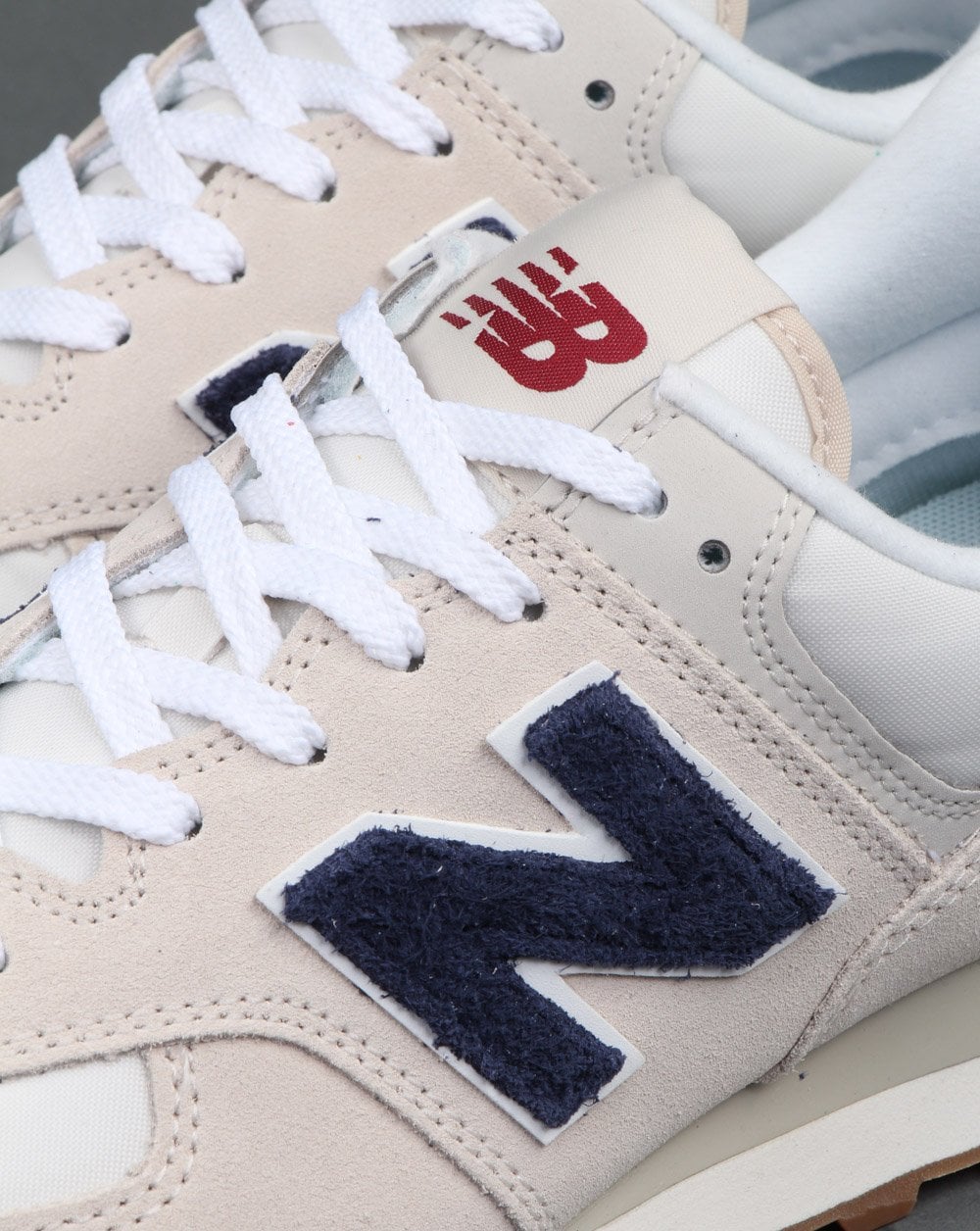 New Balance 574 Trainers Off White - Image 4