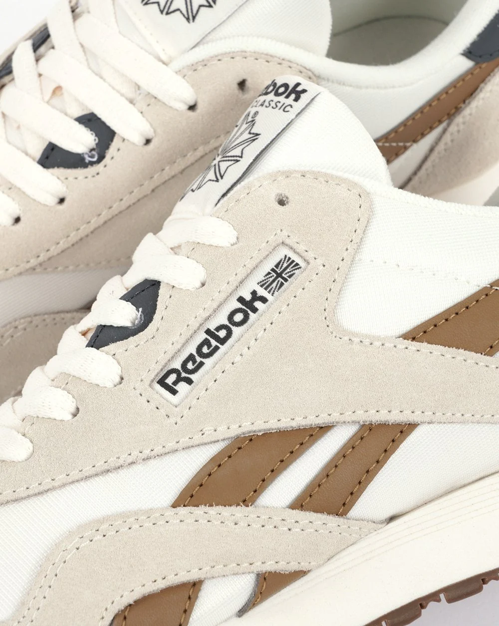 Reebok Classic Nylon Trainers Chalk/Bronze - Image 4