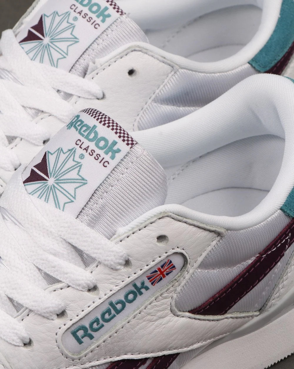 Reebok Phase 1 Pro Trainers White/Mint/Violet - Image 4