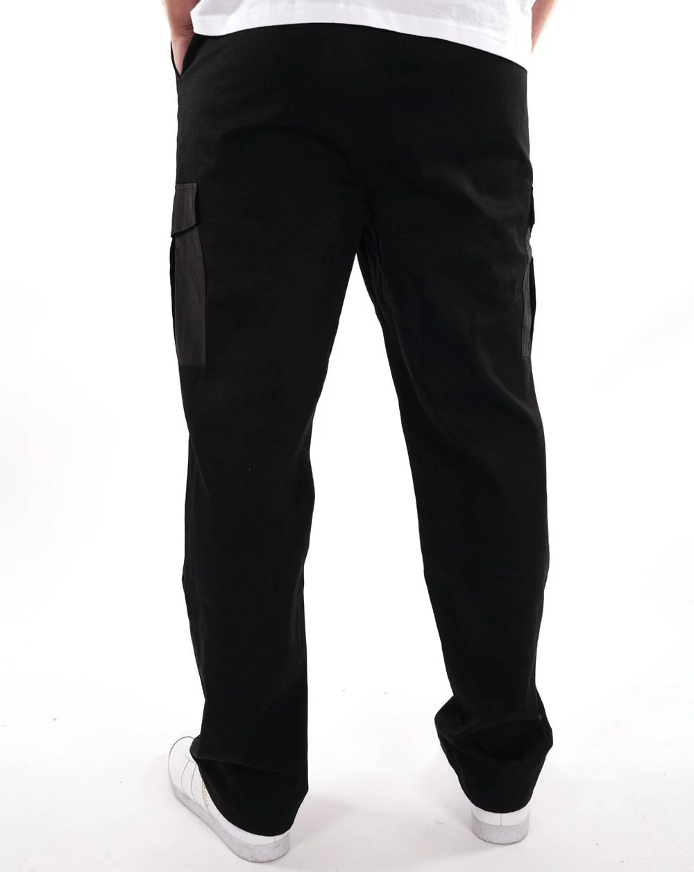 Sergio Tacchini Demonte Cargo Pants Black - Image 3
