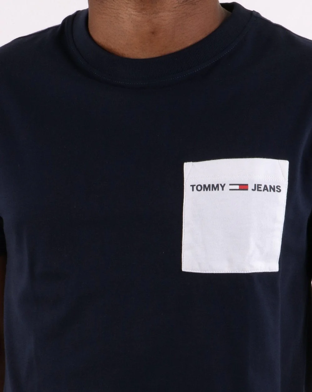 Tommy Hilfiger Contrast Pocket T-shirt Twilight Navy/white - Image 3