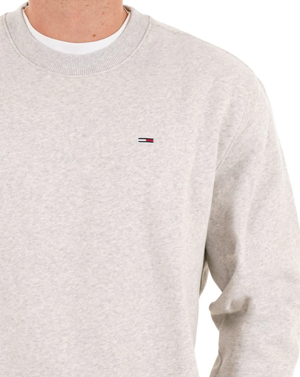 Tommy Jeans Flag Crew Sweatshirt Silver Grey Heather - Image 2